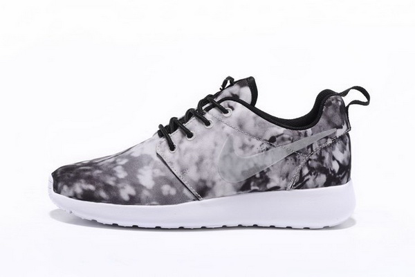 NIKE Roshe RUN I CHERRY BLOSSOM Women-001